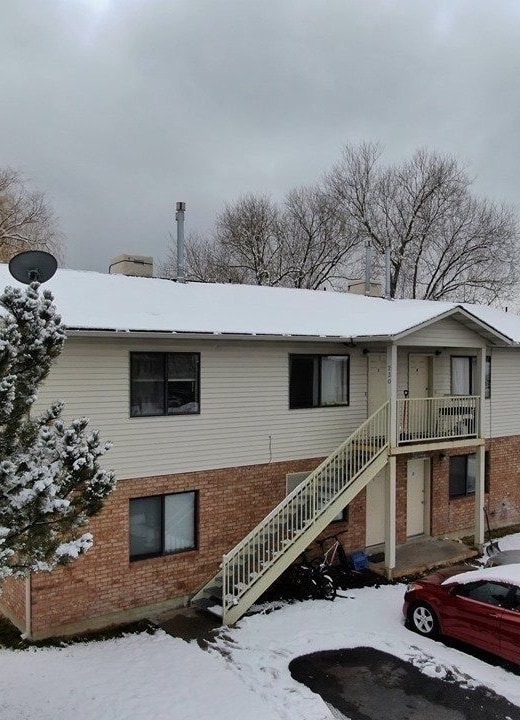 Primary Photo - 240 Bridger Dr