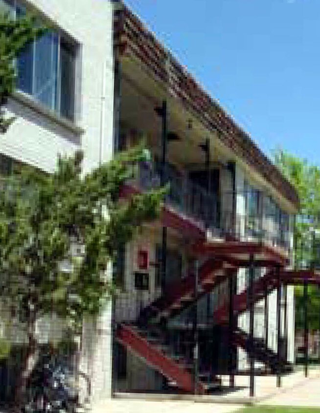 Alternate Building View - 1429 Macon St