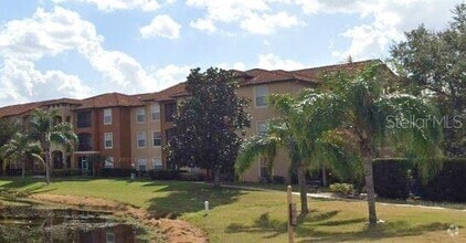 Building Photo - 5572 Metrowest Blvd