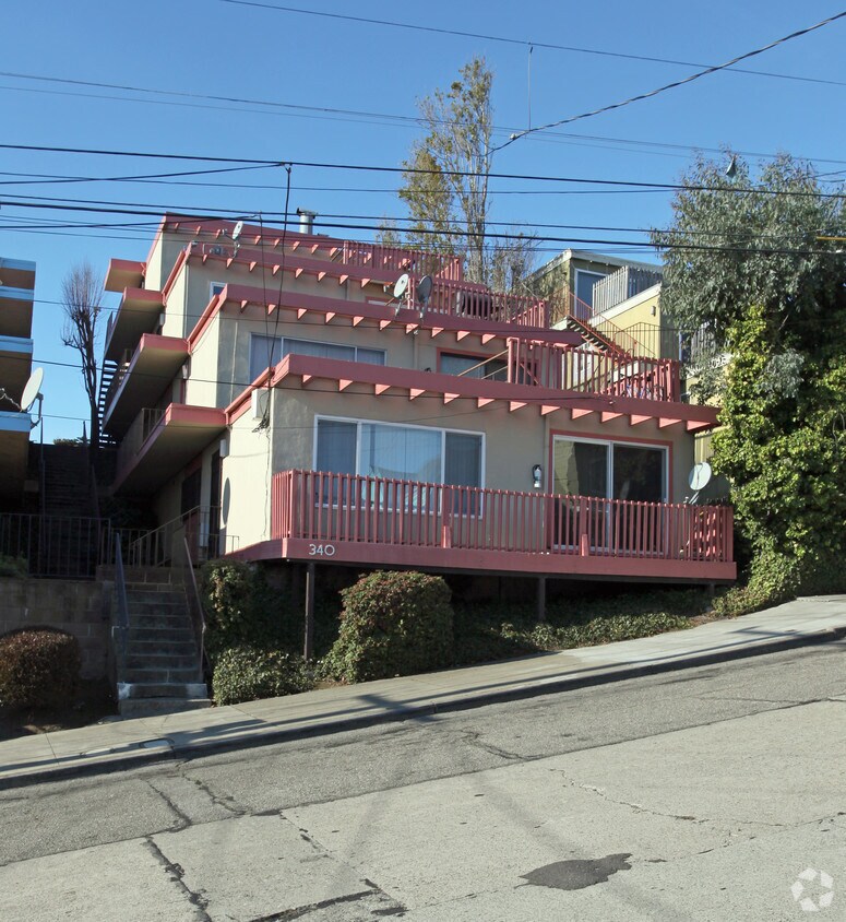 Primary Photo - 340 Hamilton St