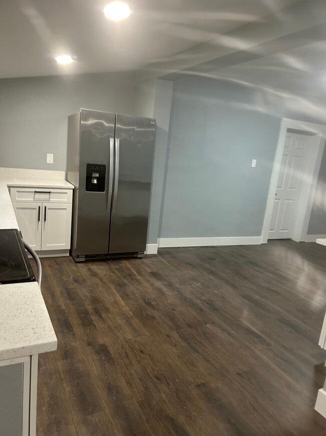 Foto del edificio - 413 E Kentucky Ave