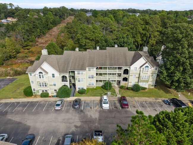 Foto del edificio - 962-6 Stewarts Creek Dr