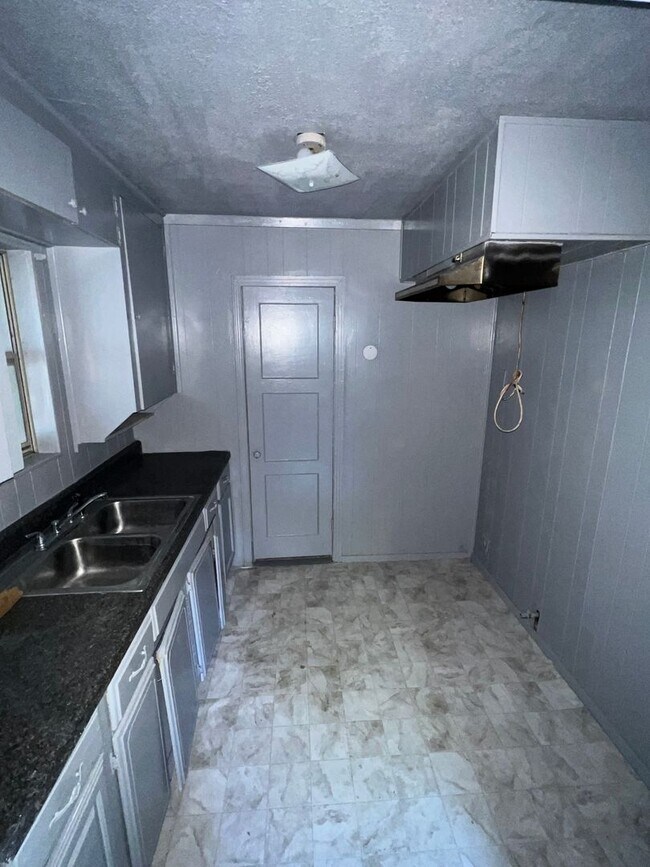 Foto del edificio - 4117 Ridgemoor Ave