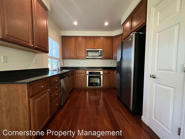 Building Photo - 2 br, 2 bath House - 1661 Mabury Rd