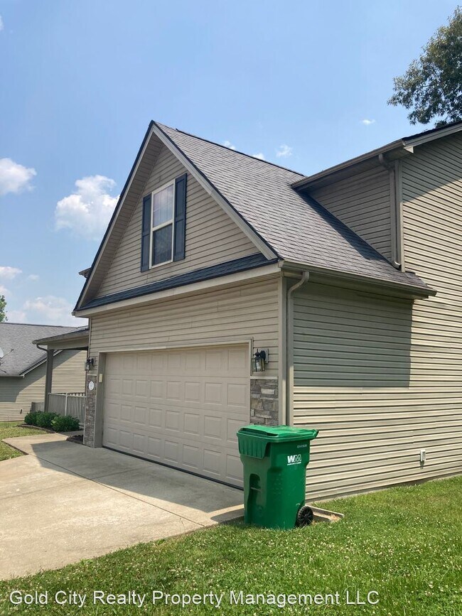 Building Photo - 4 br, 2.5 bath House - 103 Ashmore Court