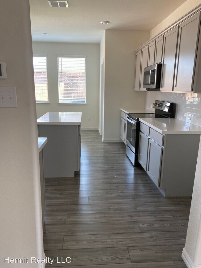 Building Photo - 4 br, 2 bath House - 433 Petty Way