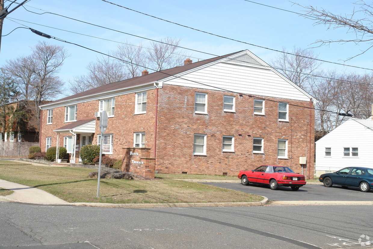 Building Photo - Brook Terrace