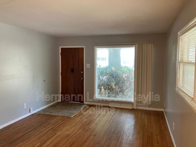 Building Photo - 10442 Renfrew Dr