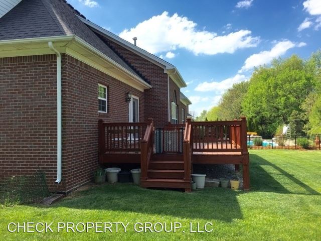 Building Photo - 4 br, 2.5 bath House - 4627 Crossfield Circle