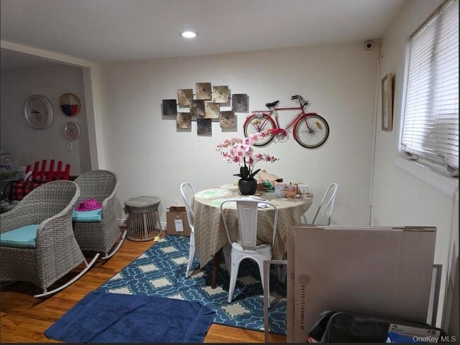 Foto del edificio - 102 Applegate Dr