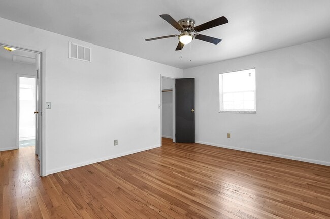 Building Photo - Hamilton Arms Apartments