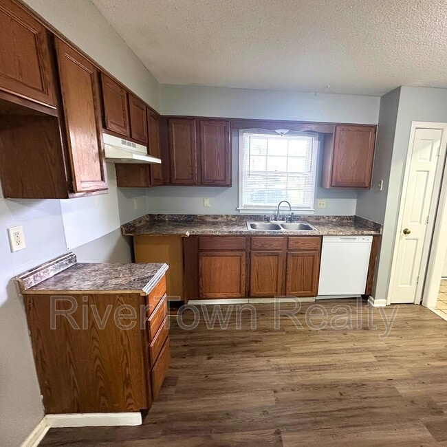 Photo - 5541 Crepe Myrtle Dr House