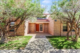 Building Photo - 7465 Stoney Hill Dr