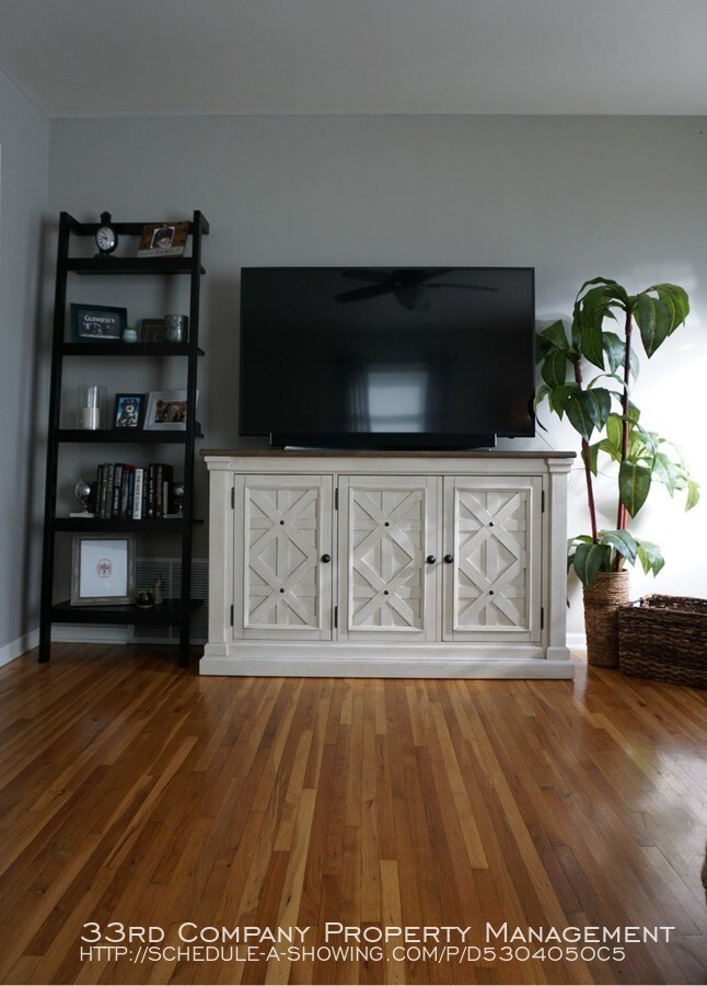 Foto del edificio - Beautifully updated home in St. Louis Park!