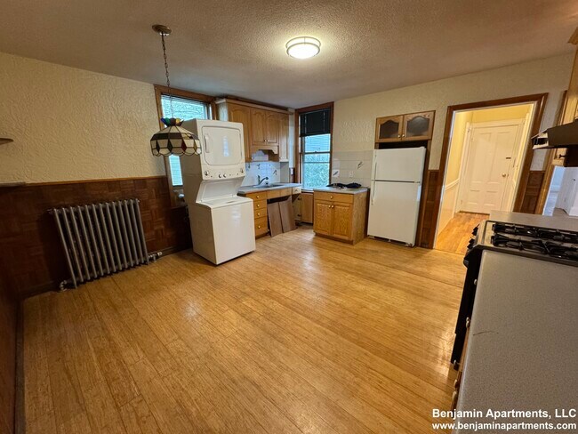 Building Photo - 234 Cypress St
