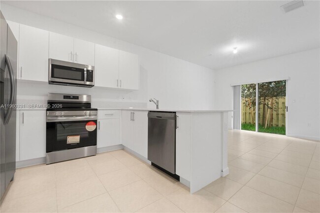 Foto del edificio - 2713 NW 55th St