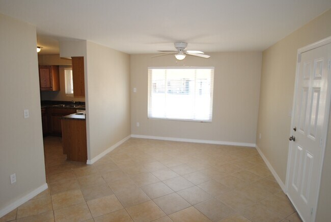 Building Photo - 7132 W Beryl Ave