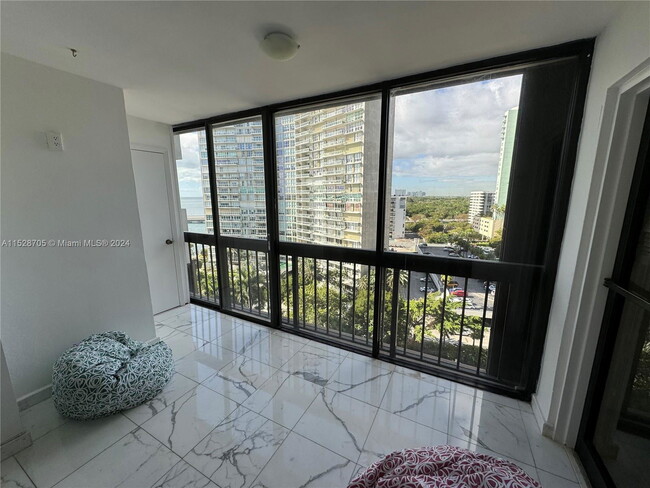 Foto del edificio - 2333 Brickell Ave