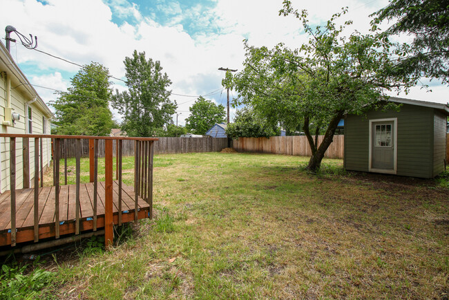 Building Photo - Fantastic 2-Bedroom, 1-Bath Home With Soli...