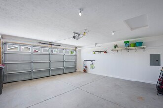 Building Photo - Redwood Marysville Milford Avenue