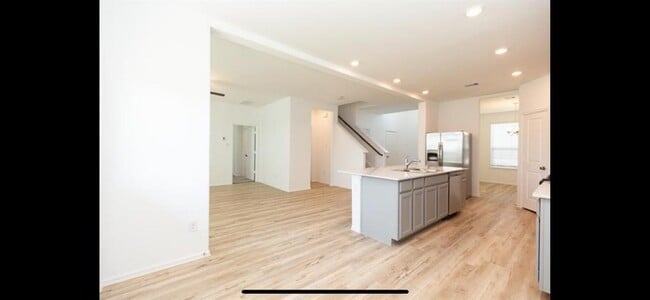 Foto del edificio - 19044 Pinewood Grove Trl