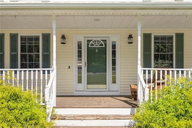 Foto del edificio - 104 Linden Ln