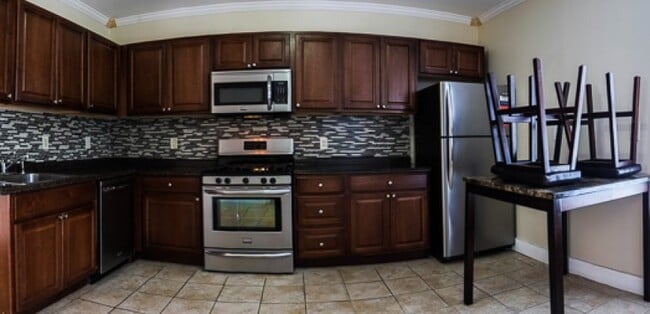 Building Photo - 301 Lexington Ave