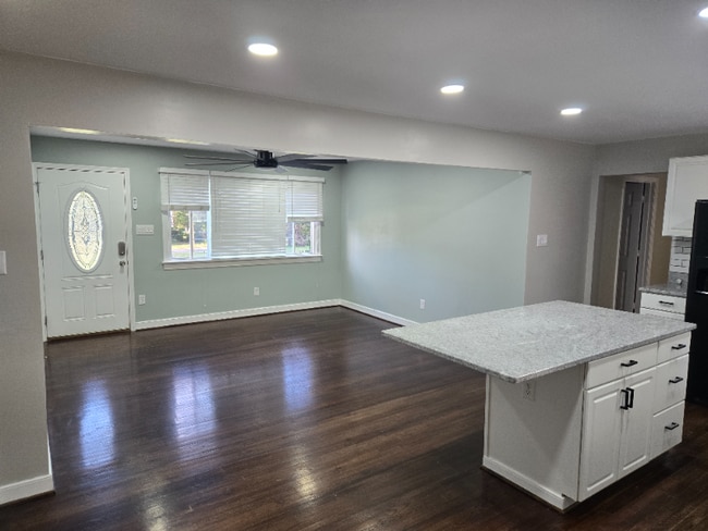 Foto del edificio - 10632 Courtney Rd