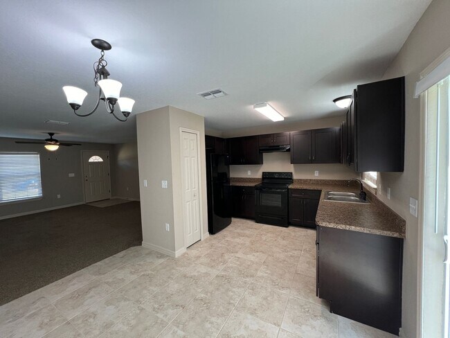 Foto del edificio - BEAUTIFUL 3 Bd/2Ba Home in Ocala!!