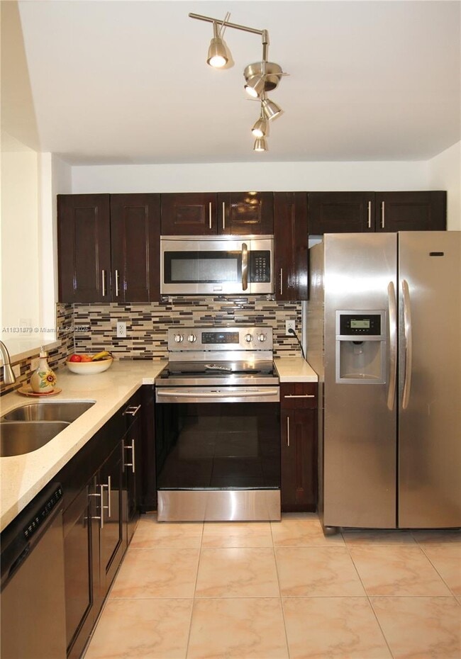 Building Photo - 1801 S Ocean Dr