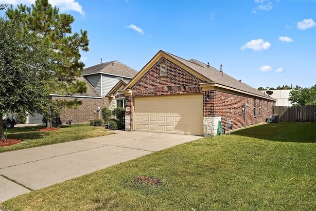 Foto del edificio - 18523 Windy Stone Dr