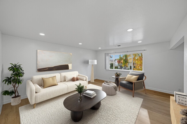 Foto del edificio - 1731 Ross Cir