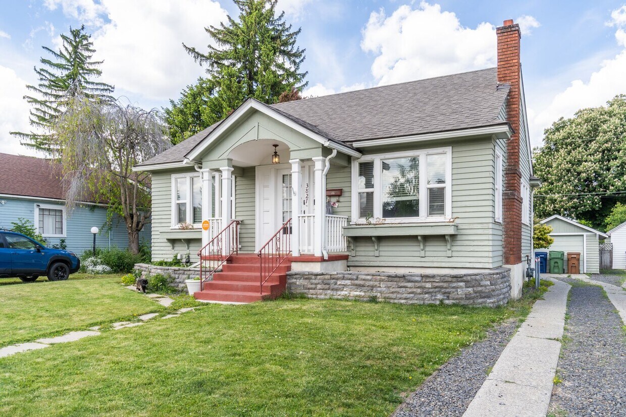 Building Photo - 3 Bed 1 Bath Single Family Home on Spokane...