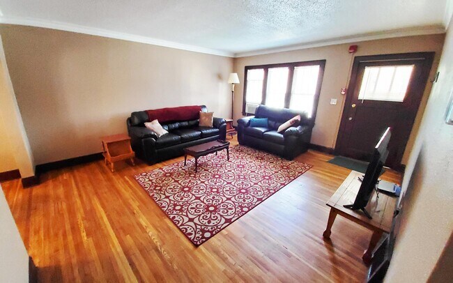 Foto del edificio - 1243 1st St SW