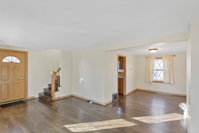 Foto del edificio - 5156 W 63rd Pl