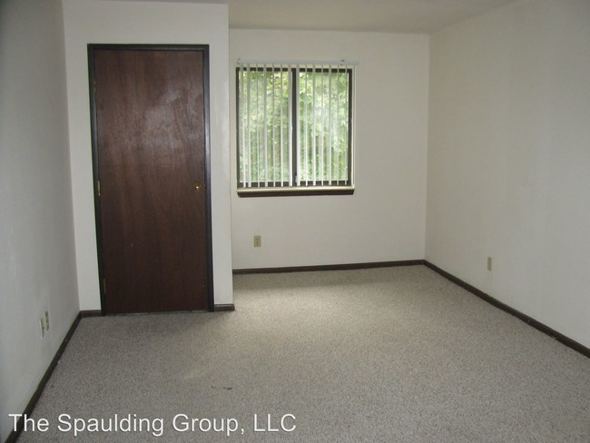 Building Photo - 3900 W Good Hope Rd
