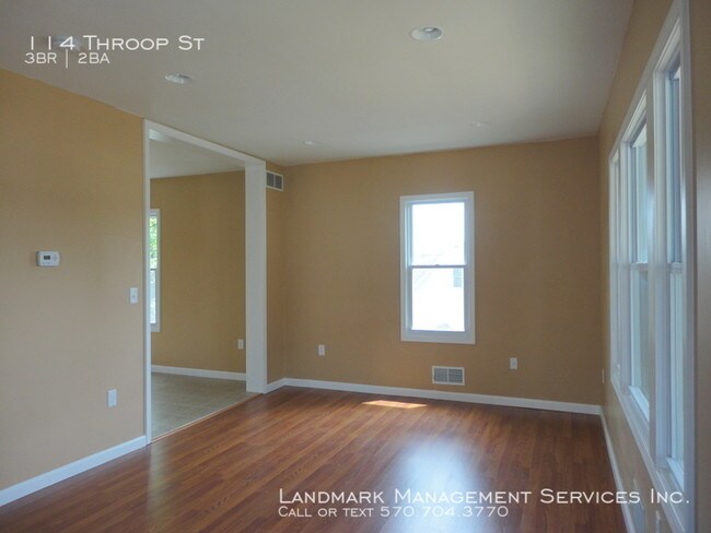 Building Photo - 114 Throop St