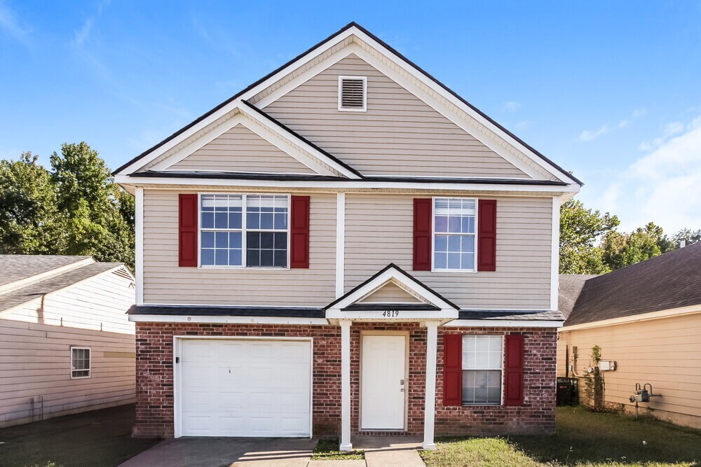 Foto principal - 4819 Royal Run Dr