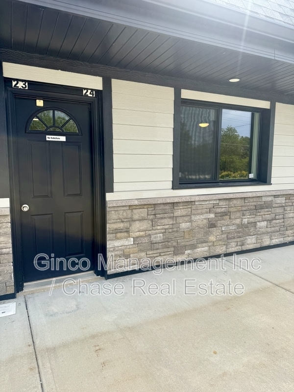 Building Photo - 29837 IL-50