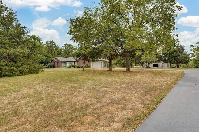 Foto del edificio - 3740 W Farm Rd 106