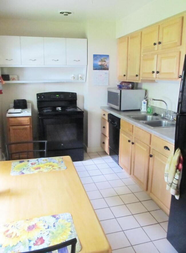 Building Photo - 2 bedroom in Portage MI 49024