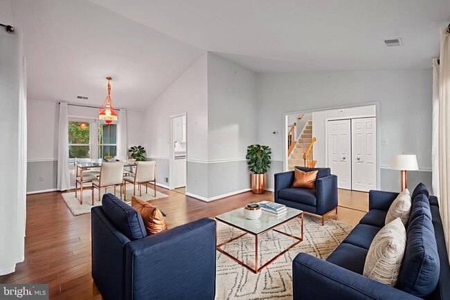 Building Photo - 14551 Lock Dr