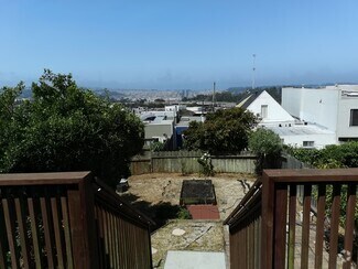 Building Photo - 134 Santa Barbara Ave