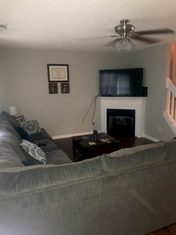 Foto del edificio - 10852 Holly Ridge Blvd