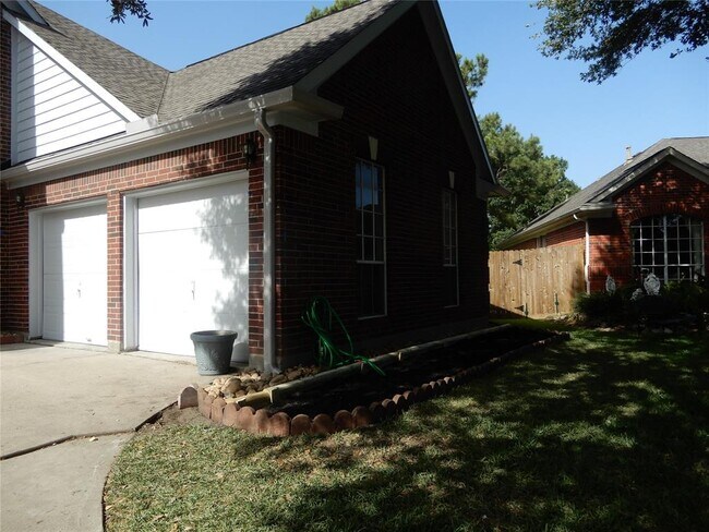 Building Photo - 11503 Primrose Glen Ct