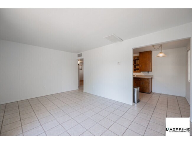 Foto del edificio - Charming 3/1.5 Phoenix House with Spacious...