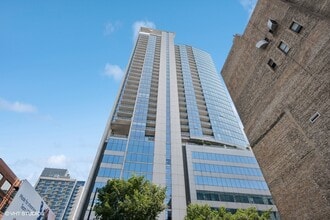 Building Photo - 303 W Ohio St