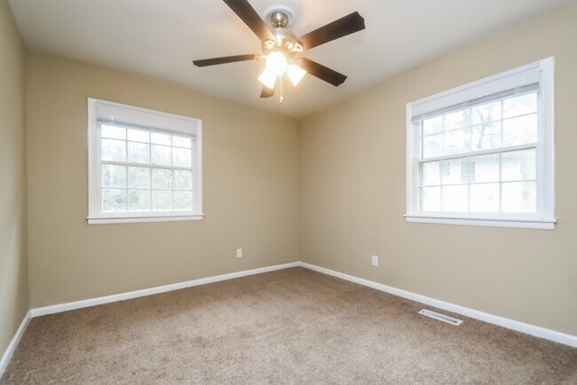 Building Photo - 1120 Lay Drive
