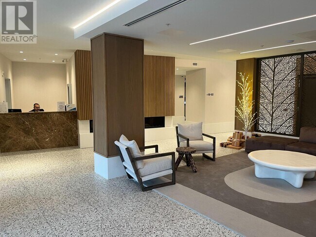 Photo du bâtiment - 385 Arctic Red Dr