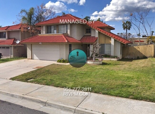 Building Photo - ORANGECREST HOME!